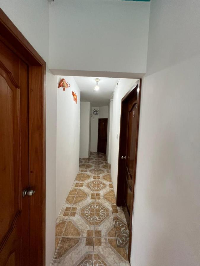 Hostal Brisas Del Mar Puerto Villamil Exterior photo